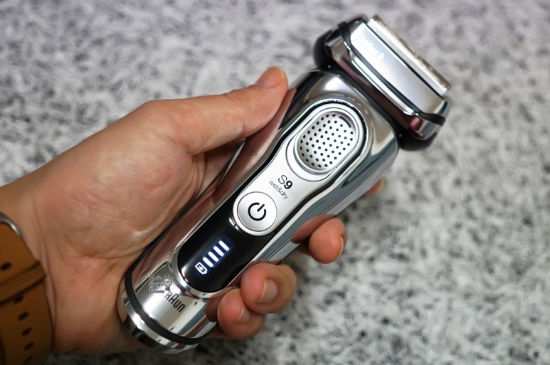 업그레이드 브라운 NEW 시리즈 9 전기면도기 9355s : 클리앙