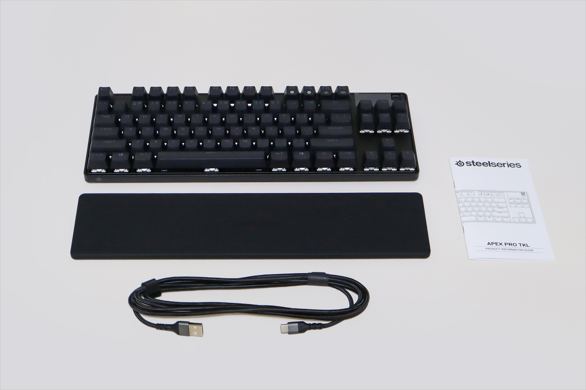 래피드 트리거와 타건감의 완벽 조화, 발로란트 플레이어를 위한 키보드 - 에누리 쇼핑지식 리뷰