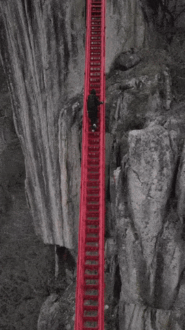 고소공포증 있는 사람은 힘들 수 있는 계단 | 인스티즈