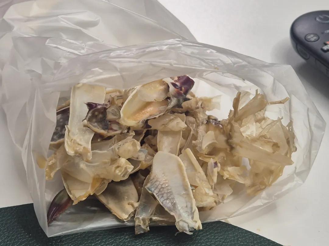 게장을 아주 잘 발라먹는 사람 | 인스티즈