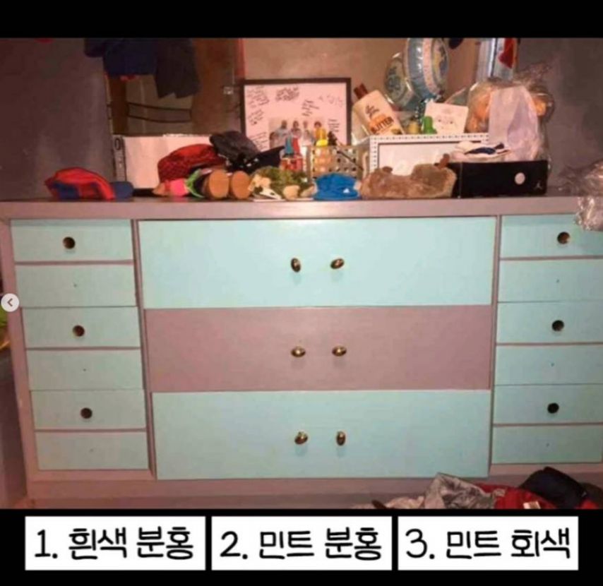 사람마다.. 서로 다른 색이라고 주장하는 사진 | 인스티즈