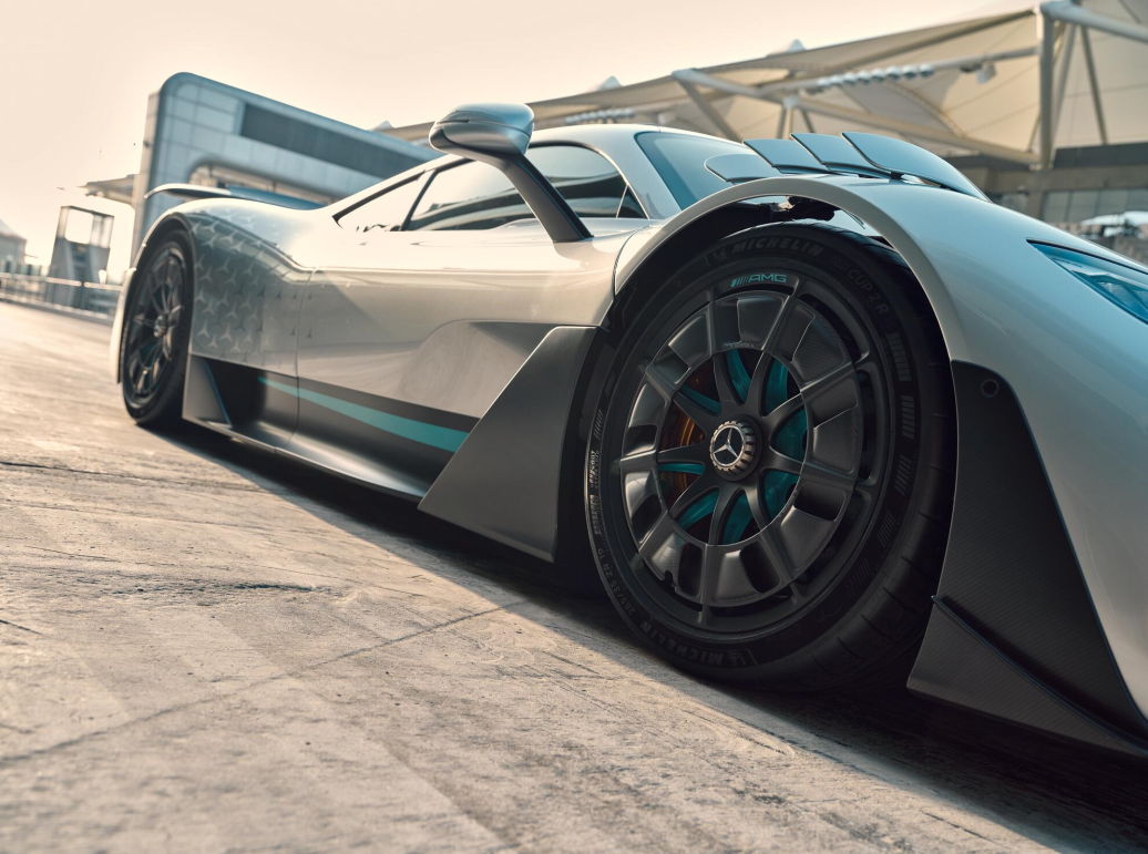 미쉐린 파일롯 스포츠 컵2 R, 메르세데스-AMG ONE 전용 타이어로 채택 - 에누리 쇼핑지식 뉴스 미쉐린 파일롯 스포츠 컵2 R,  메르세데스-AMG... 