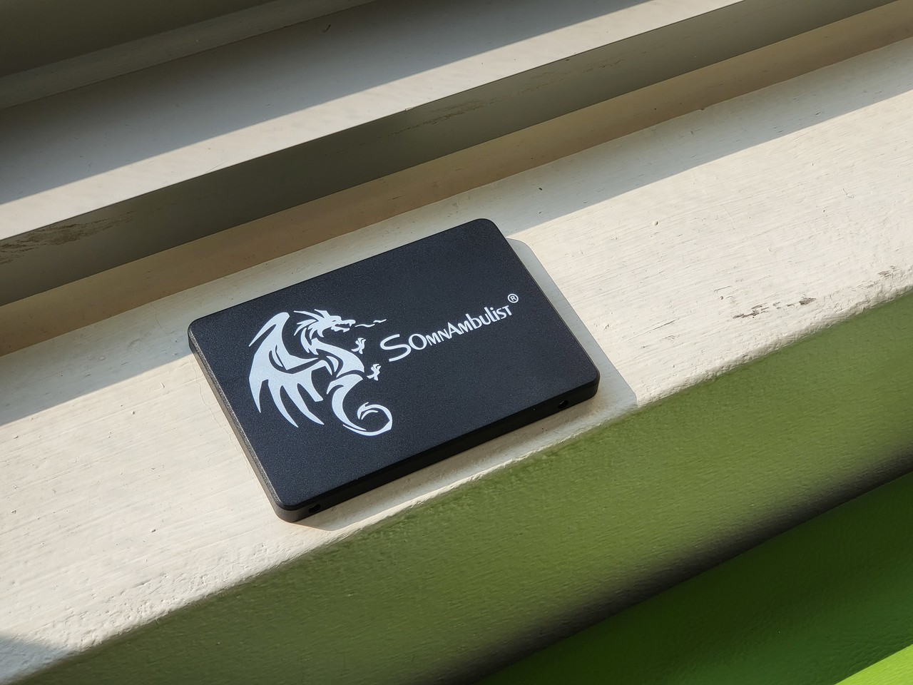 ▲ Somnambulist(몽유병자)와 용이 무슨 관계인지 한참 생각하다 포기하기로 했다.