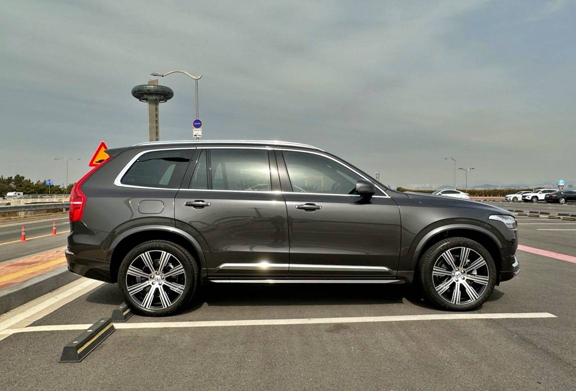 볼보 XC90 측면부. 출처=IT동아