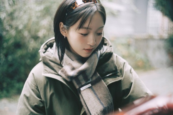 나우(nau) ‘어센틱 야상 다운 코트’ 겨울 화보