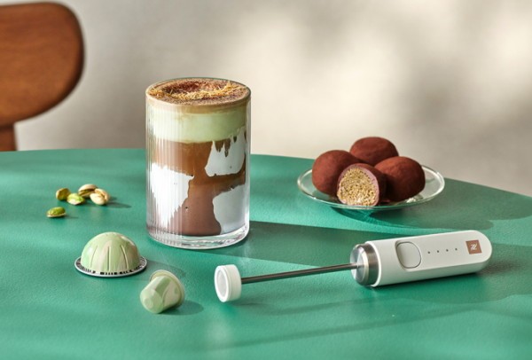 네스프레소 ‘아이스 피스타치오 바닐라향 커피’ (사진제공=네스프레소)